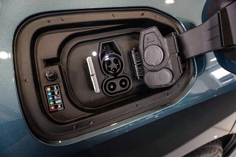BMW iX M60 xDrive (2022-2025) порт для зарядки (США), зарядка, разъем, штекер, коннектор