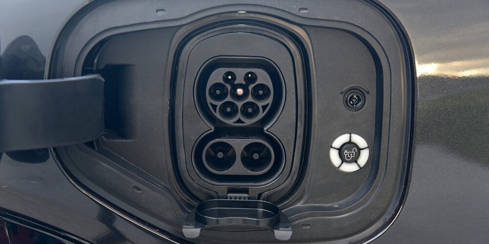 MG Cyberster GT Dual Motor (2024-...) порт для зарядки (Европа), зарядка, разъем, штекер, коннектор