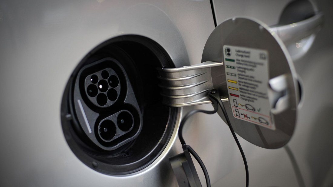 Volkswagen e-Up! 18.7 kWh (2013-2019) порт для зарядки (Европа), зарядка, разъем, штекер, коннектор