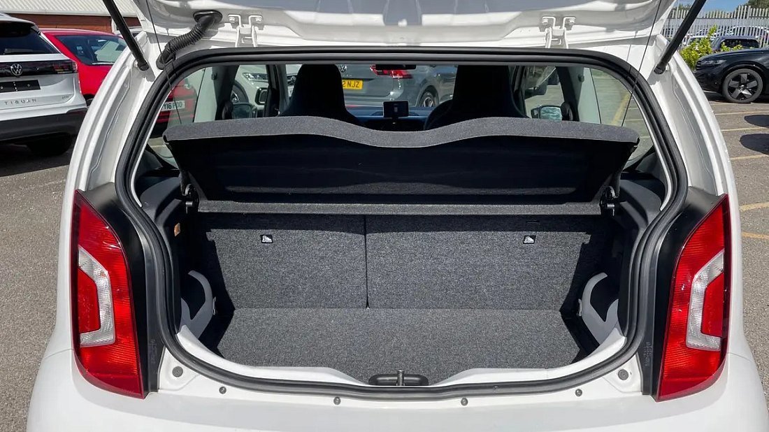Volkswagen e-Up! 18.7 kWh (2013-2019) багажник, сиденья подняты, грузовое пространство, объем багажника, вместимость багажника, место для хранения