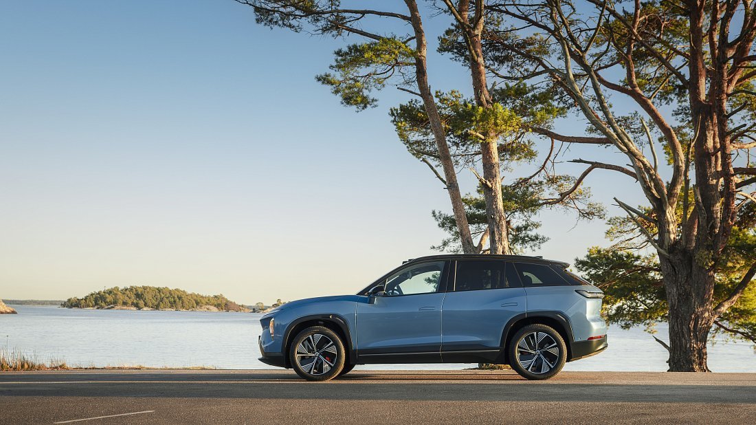 NIO EL7 Long Range (2022-…) вид сбоку, силуэт, двери, колеса, экстерьер
