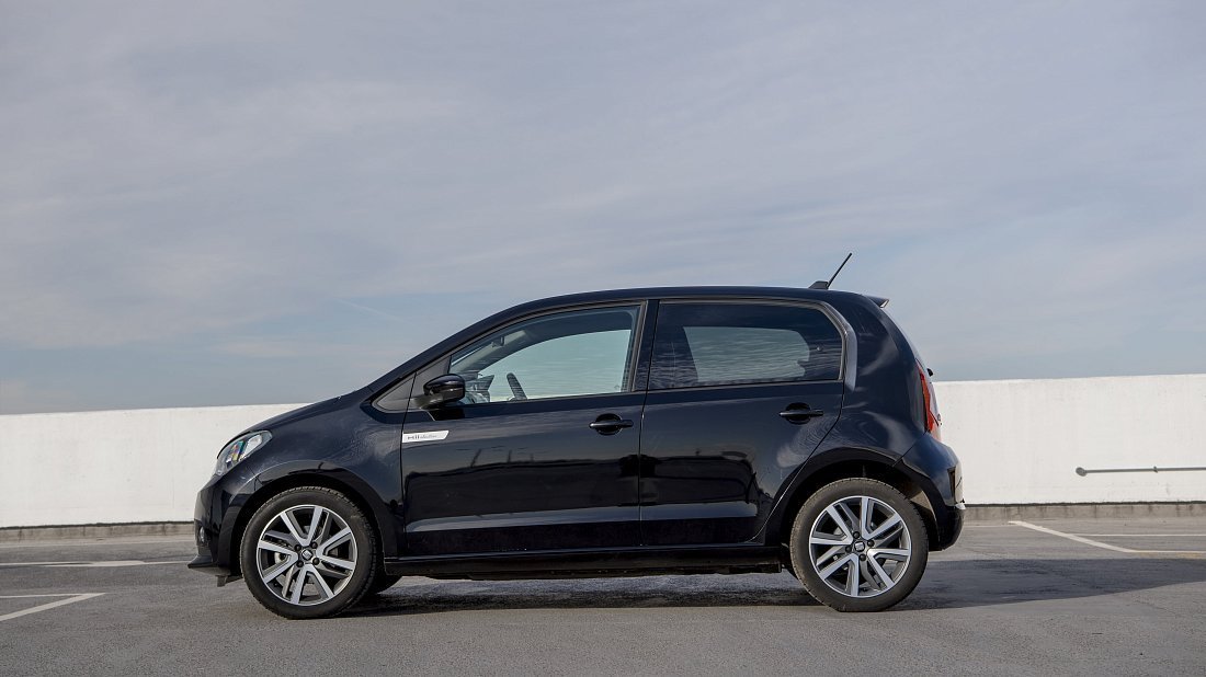 Seat Mii Electric (2019-2021) вид сбоку, силуэт, двери, колеса, экстерьер