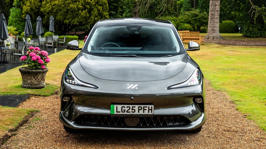 Фото MG IM6 Performance (2025-...) вид спереди