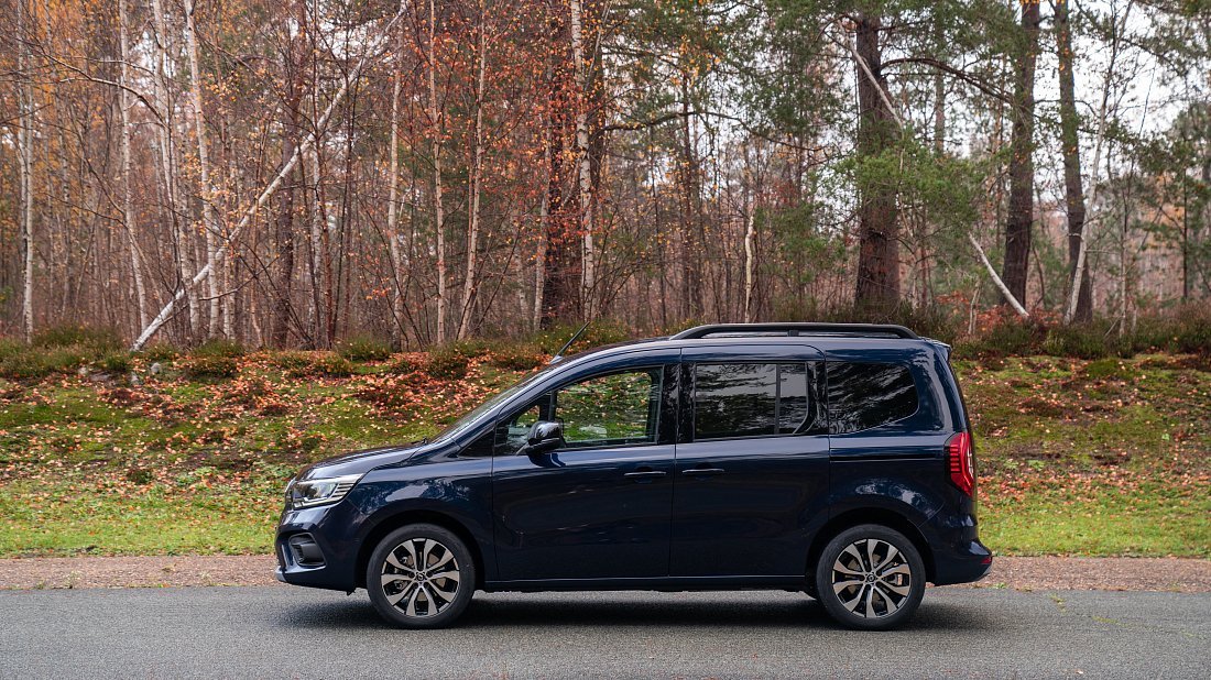 Renault Kangoo E-Tech Electric (2022-…) вид сбоку, силуэт, двери, колеса, экстерьер
