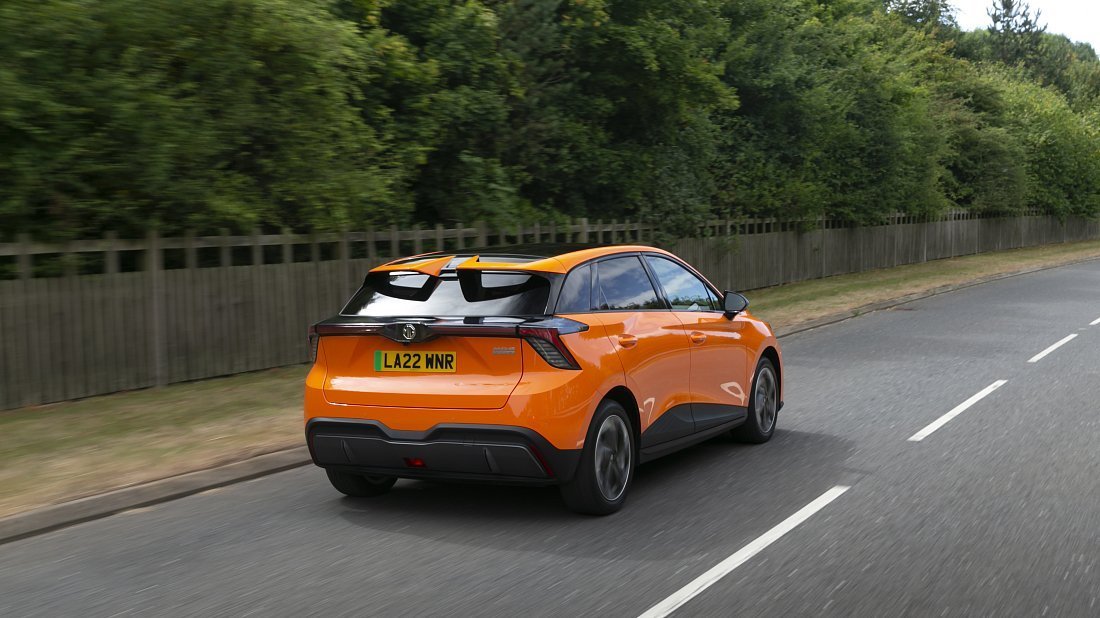 MG MG4 Electric XPOWER (2023-…) задняя часть в три четверти, вид в три четверти, диагональ, экстерьер
