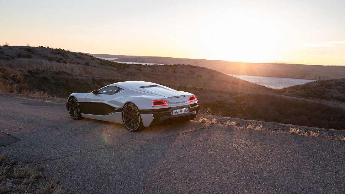 Rimac Concept One (2013-2016) задняя часть в три четверти, вид в три четверти, диагональ, экстерьер