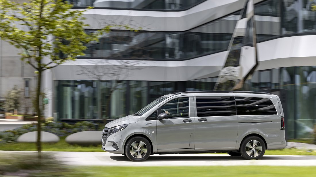 Mercedes eVito Tourer Extra-Long 60 kWh (2024-...) вид сбоку, силуэт, двери, колеса, экстерьер