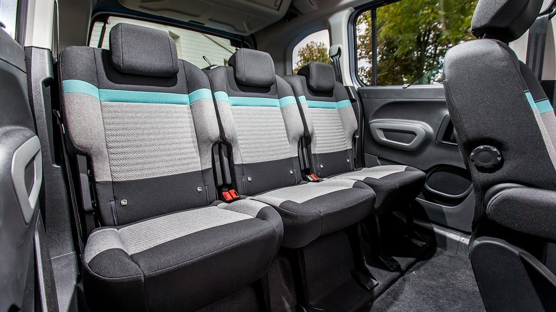Citroën e-Berlingo M 50 kWh (2021-2024) задние сиденья, пассажирские сиденья, пространство для ног, пространство над головой, интерьер