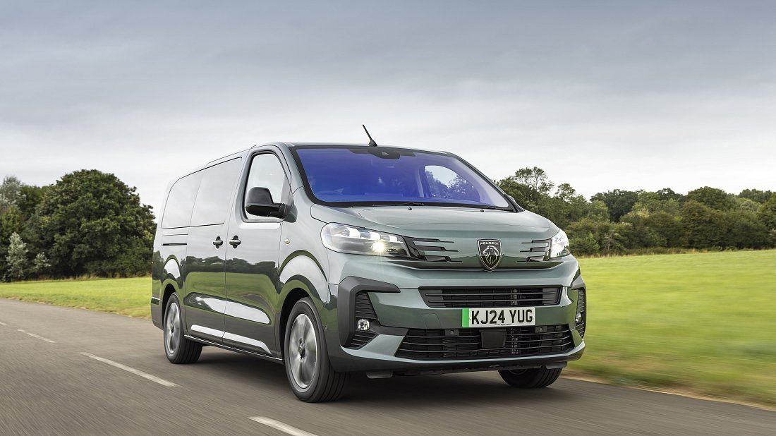 Peugeot e-Traveller L3 50 kWh (2024-...) передняя часть, решетка радиатора, фары, бампер, экстерьер