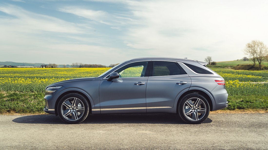 Фото Genesis Electrified GV70 AWD (2025-…) вид сбоку