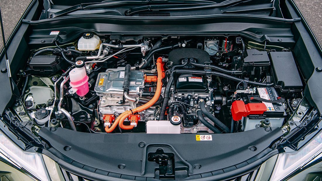 Фото Lexus UX 300e (2020-2023) передний багажник (frunk)