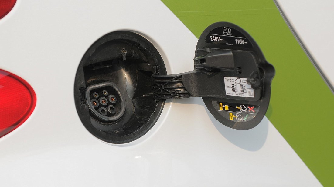 Smart Electric Drive fortwo coupe (2012-2016) порт для зарядки (Европа), зарядка, разъем, штекер, коннектор