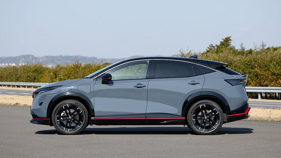 Фото Nissan Ariya 87 kWh e-4ORCE AWD Nismo (2024-…) вид сбоку