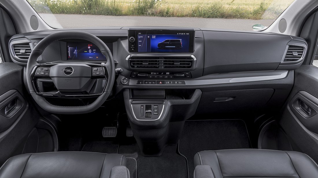 Фото Opel Zafira Electric Life L2 50 kWh (2024-...) интерьер