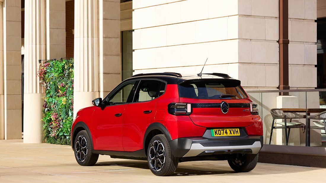 Фото Citroën e-C3 Urban Range (2025-…) задняя часть под углом