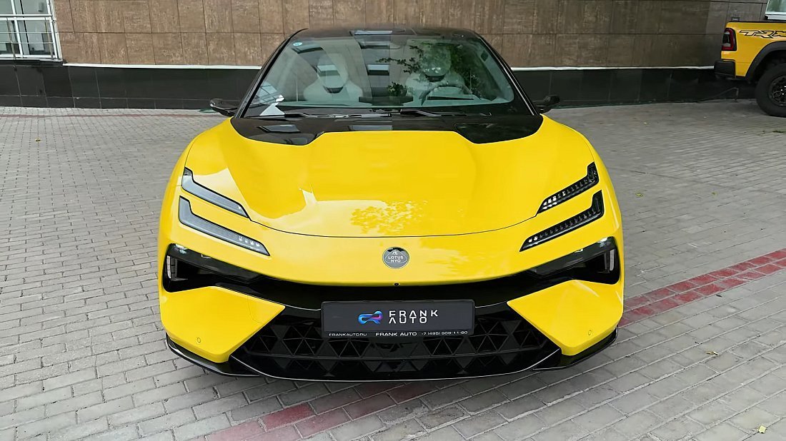 Lotus Emeya 600 (2024-...) передняя часть, решетка радиатора, фары, бампер, экстерьер
