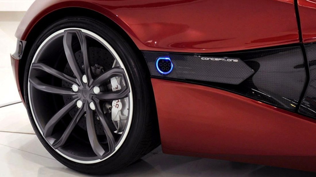 Rimac Concept One (2013-2016) порт для зарядки (Европа), зарядка, разъем, штекер, коннектор