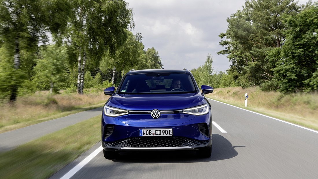 Volkswagen ID.4 Pro (2022-2023) передняя часть, решетка радиатора, фары, бампер, экстерьер