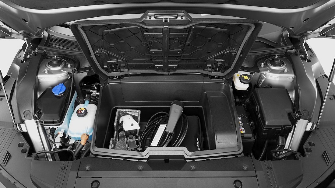 Kia EV6 Long Range RWD (2021-2024) передний багажник (frunk), под капотом, место для хранения, груз, вместимость, дополнительное пространство