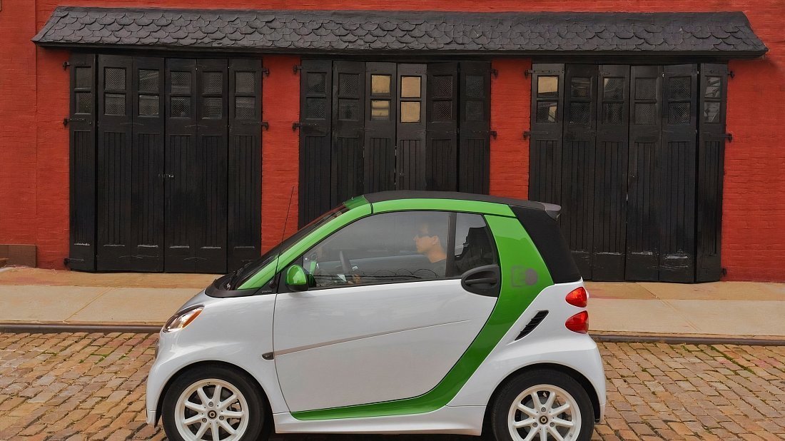 Smart Electric Drive fortwo coupe (2009-2012) вид сбоку, силуэт, двери, колеса, экстерьер
