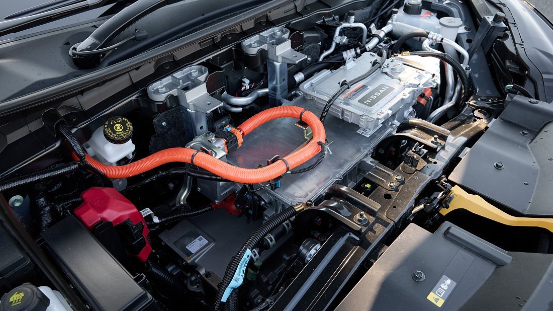 Фото Nissan Ariya 87 kWh e-4ORCE AWD Nismo (2024-…) передний багажник (frunk)