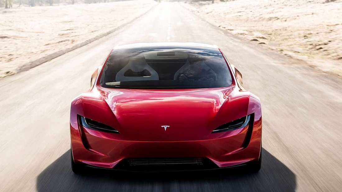 Tesla Roadster 2025 передняя часть, решетка радиатора, фары, бампер, экстерьер