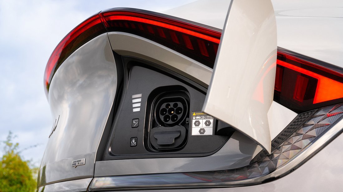 Kia EV6 Long Range RWD (2024-…) порт для зарядки (Европа), зарядка, разъем, штекер, коннектор