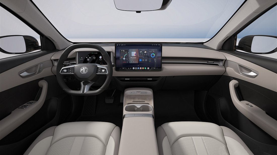 MG MGS5 EV 64 kWh (2025-...) интерьер, переднее сиденье, водительское сиденье, приборная панель, рулевое колесо, информационно-развлекательная система, кокпит