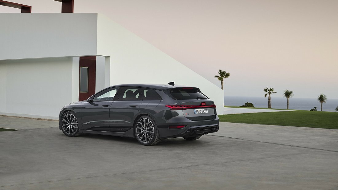 Audi A6 Avant e-tron quattro (2024-…) задняя часть в три четверти, вид в три четверти, диагональ, экстерьер