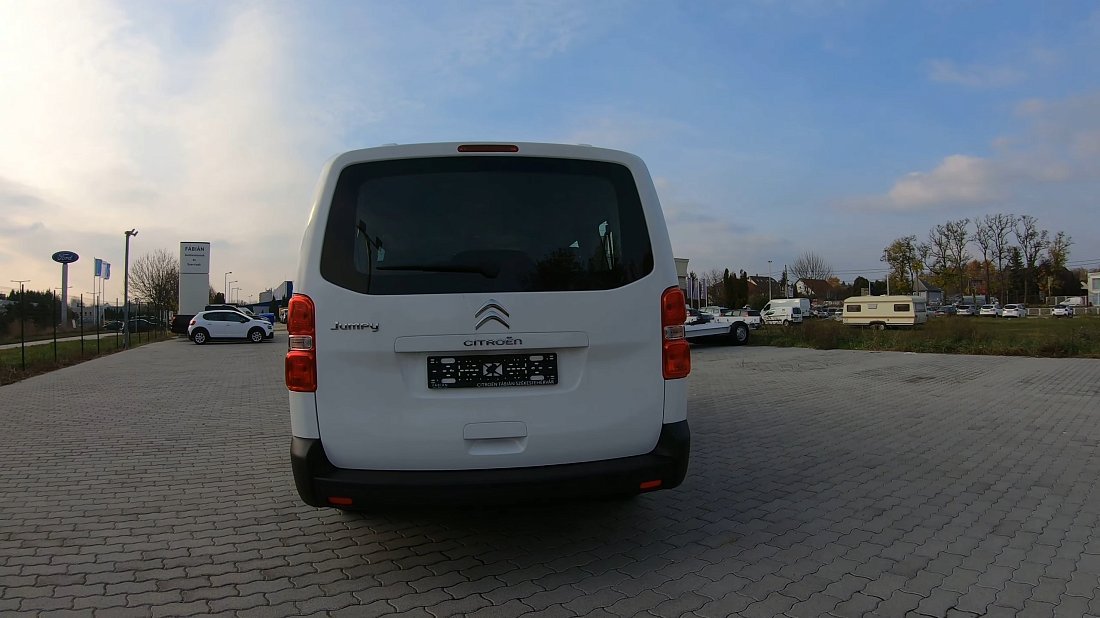 Citroën e-Jumpy Combi M 75 kWh (2020-2024) вид сзади, задние фонари, багажник, спойлер, эмблема, бампер, экстерьер