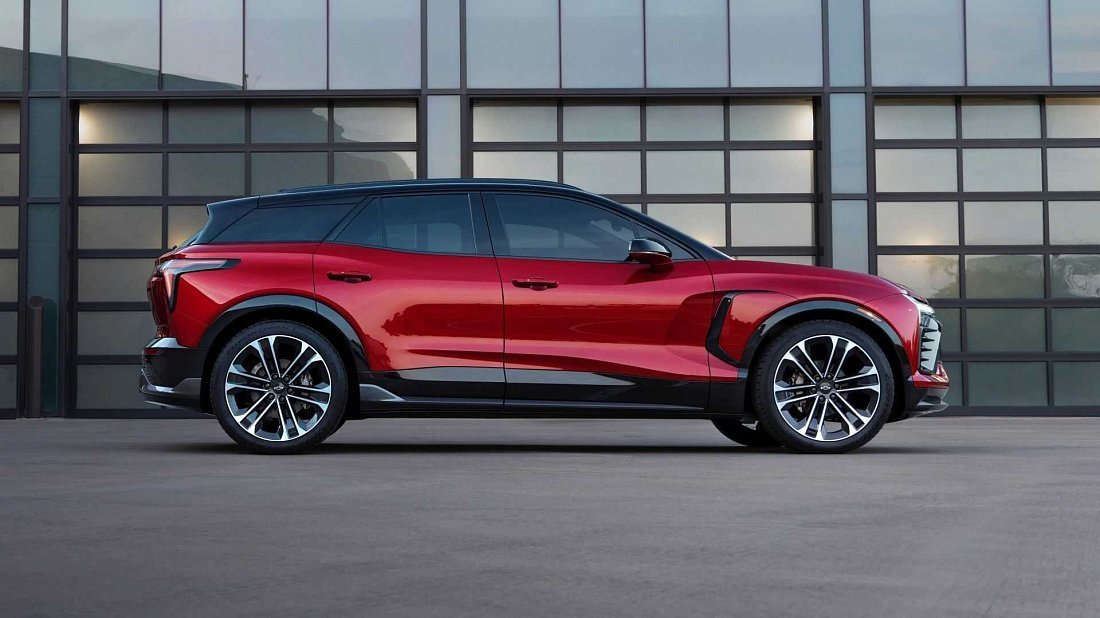 Chevrolet Blazer EV Performance AWD (2024-…) вид сбоку, силуэт, двери, колеса, экстерьер