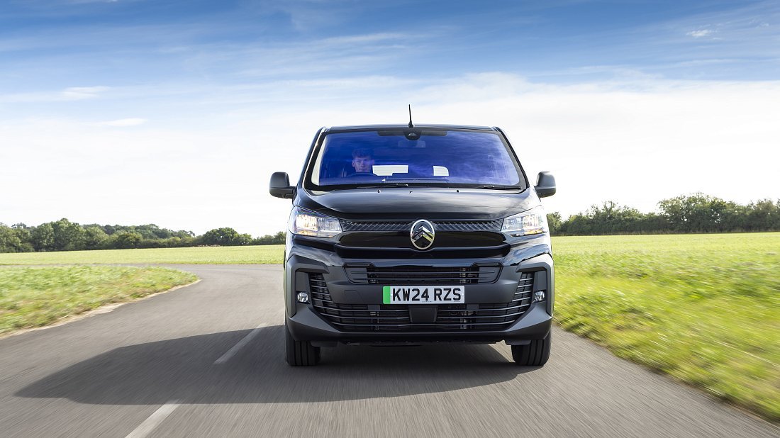 Citroën e-SpaceTourer M 75 kWh (2024-…) передняя часть, решетка радиатора, фары, бампер, экстерьер