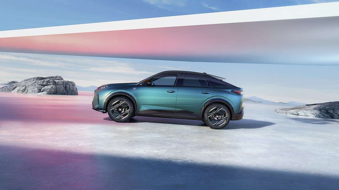 Peugeot e-3008 98 kWh Long Range FWD (2024-…) вид сбоку, силуэт, двери, колеса, экстерьер