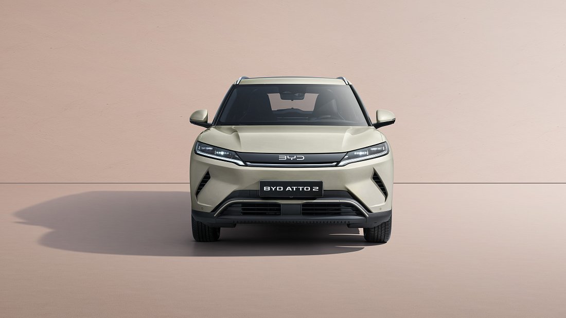 BYD Atto 2 Active FWD (2025-…) передняя часть, решетка радиатора, фары, бампер, экстерьер