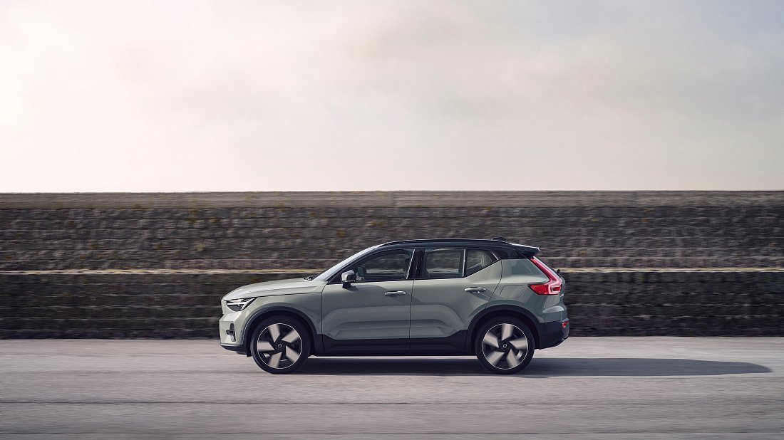 Volvo XC40 Recharge (EX40) Pure Electric (2022) вид сбоку, силуэт, двери, колеса, экстерьер
