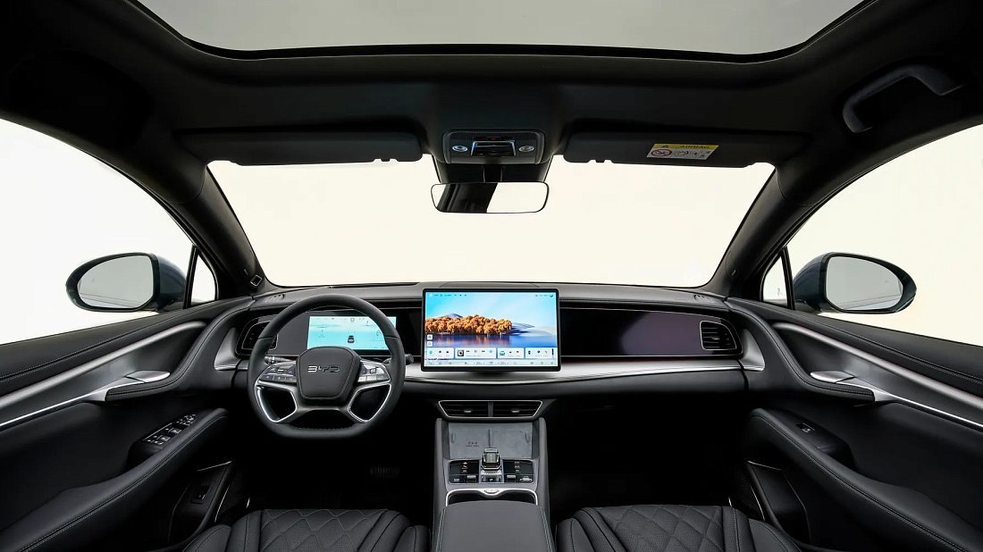BYD Sealion 7 Design AWD (2024-...) интерьер, переднее сиденье, водительское сиденье, приборная панель, рулевое колесо, информационно-развлекательная система, кокпит