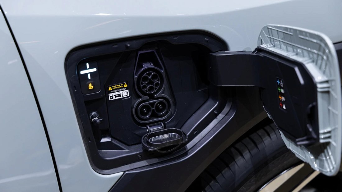 Kia EV4 Sedan Standard Range (2025-…) порт для зарядки (США), зарядка, разъем, штекер, коннектор
