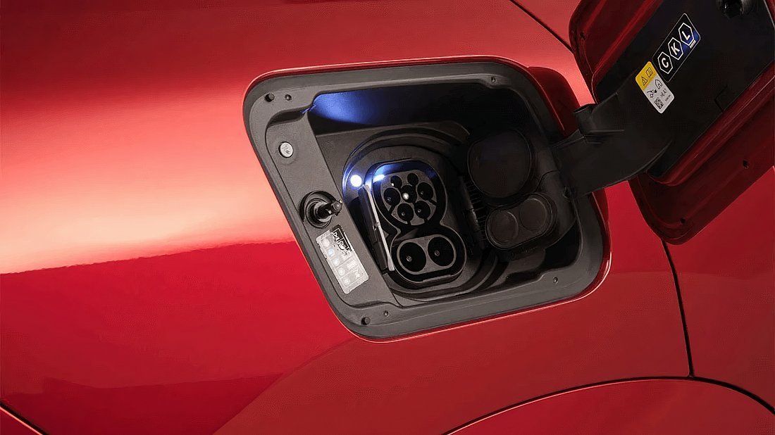 BMW iX2 eDrive20 (2024-…) порт для зарядки (Европа), зарядка, разъем, штекер, коннектор