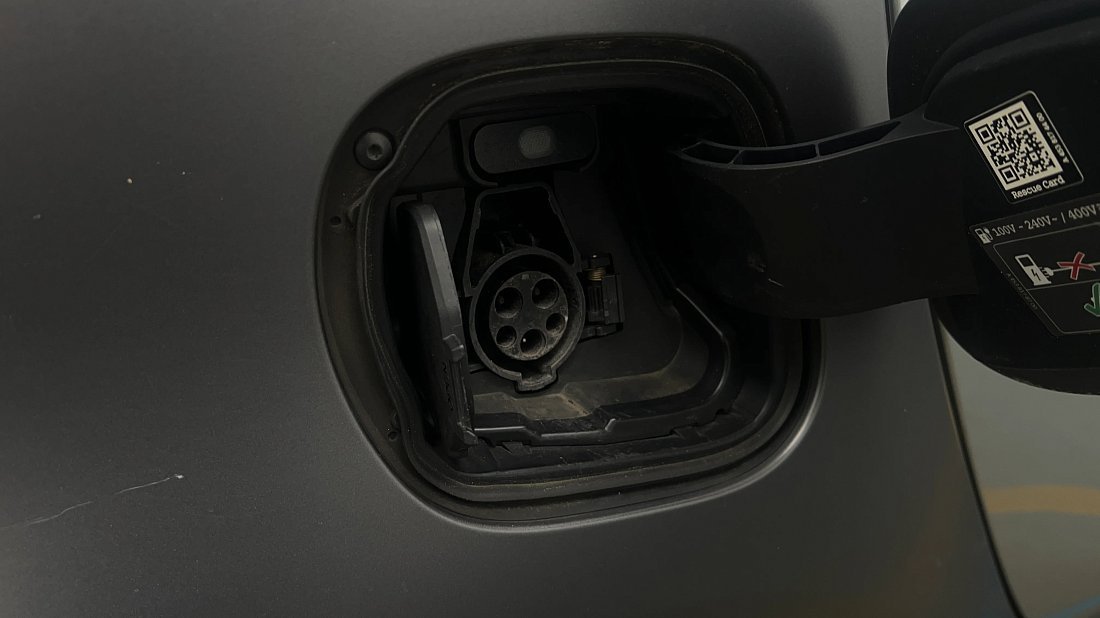 Smart EQ fortwo cabrio (2017-2019) порт для зарядки (США), зарядка, разъем, штекер, коннектор
