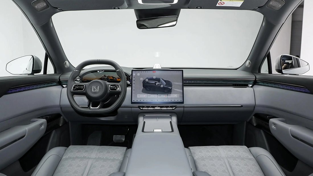 Zeekr 7X Performance AWD (2025-...) интерьер, переднее сиденье, водительское сиденье, приборная панель, рулевое колесо, информационно-развлекательная система, кокпит