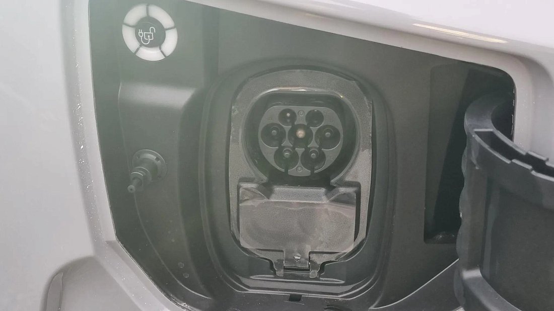 Ford e-Tourneo Custom L1 210 kW (2024-...) порт для зарядки (Европа), зарядка, разъем, штекер, коннектор