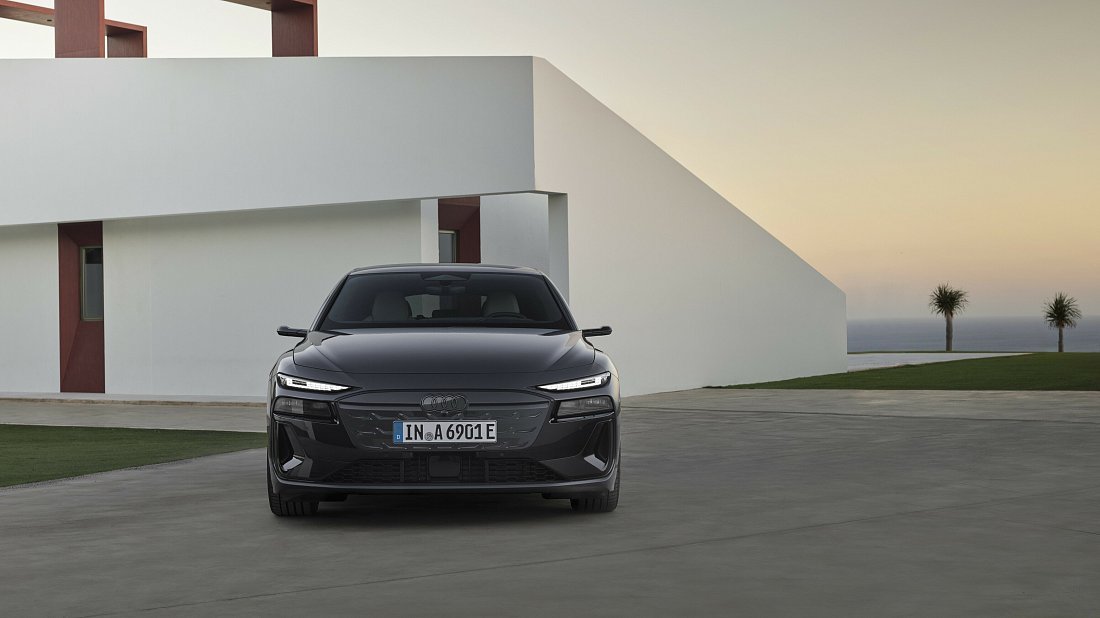 Audi A6 Avant e-tron quattro (2024-…) передняя часть, решетка радиатора, фары, бампер, экстерьер