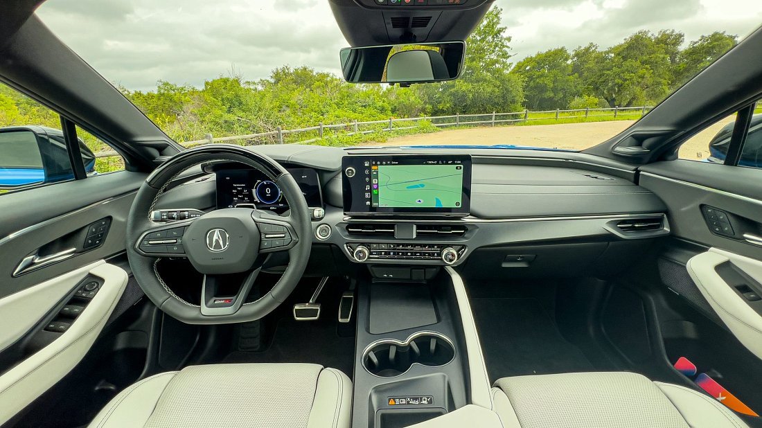 Acura ZDX Type S AWD (2024-…) интерьер, переднее сиденье, водительское сиденье, приборная панель, рулевое колесо, информационно-развлекательная система, кокпит