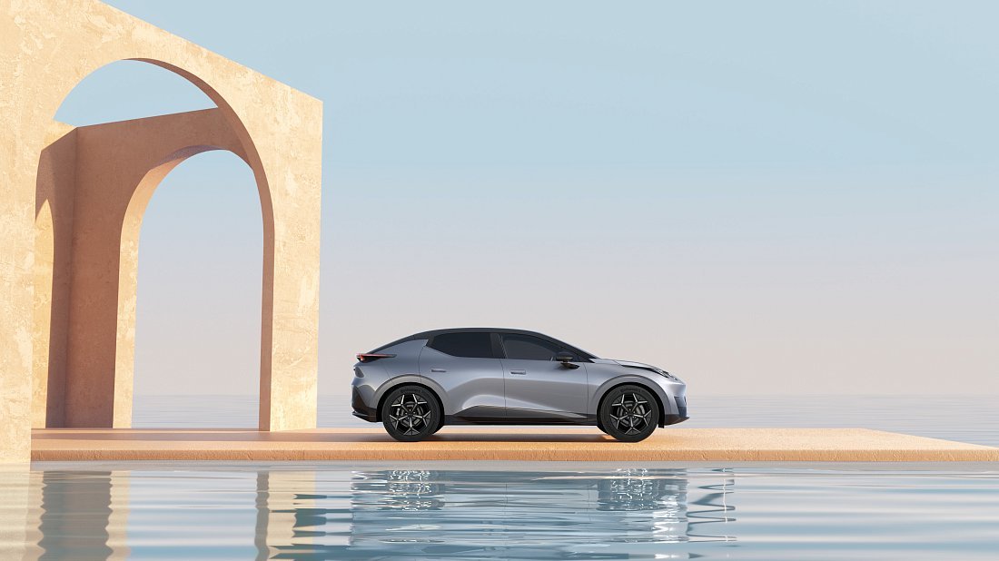 Lynk & Co 02 (2025-...) вид сбоку, силуэт, двери, колеса, экстерьер