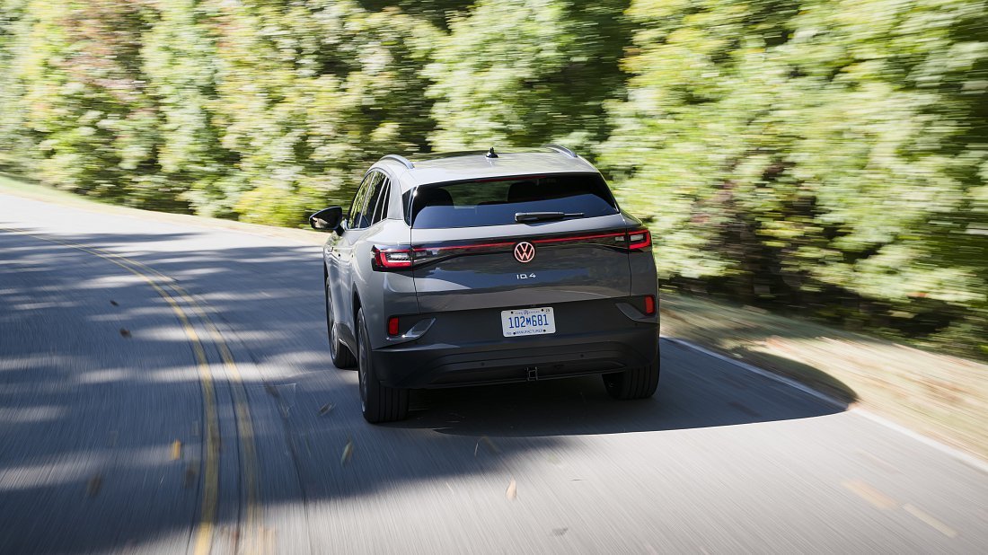 Фото Volkswagen ID.4 Standard (2023-…) задняя часть под углом