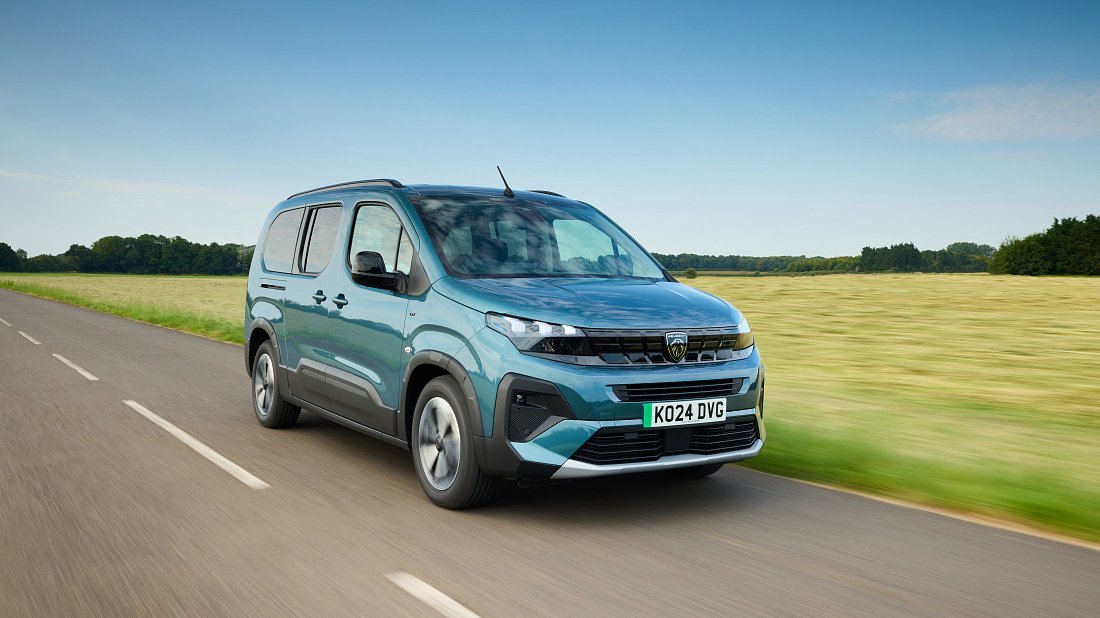 Peugeot e-Rifter XL 50 kWh (2024-...) передняя часть, решетка радиатора, фары, бампер, экстерьер