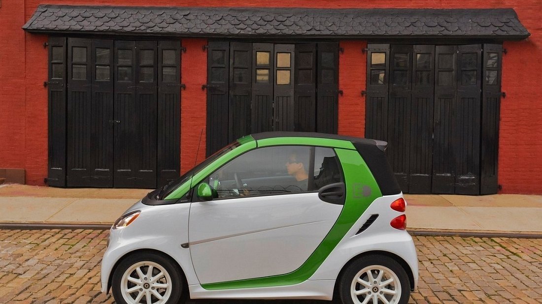 Smart Electric Drive fortwo coupe (2012-2016) вид сбоку, силуэт, двери, колеса, экстерьер