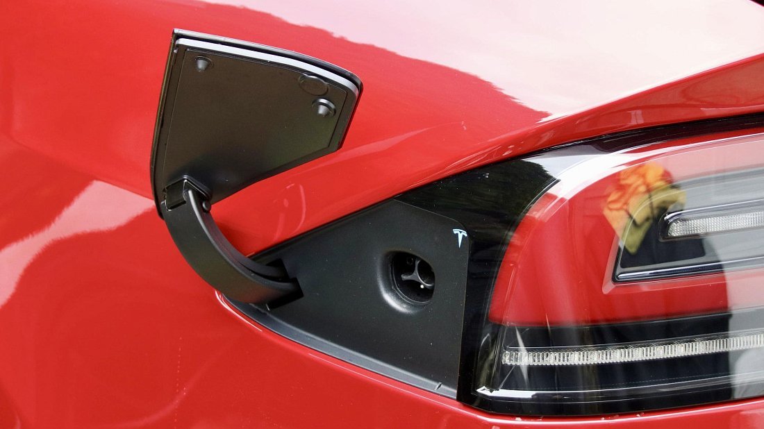 Tesla Model X Plaid (2025-…) порт для зарядки (США), зарядка, разъем, штекер, коннектор