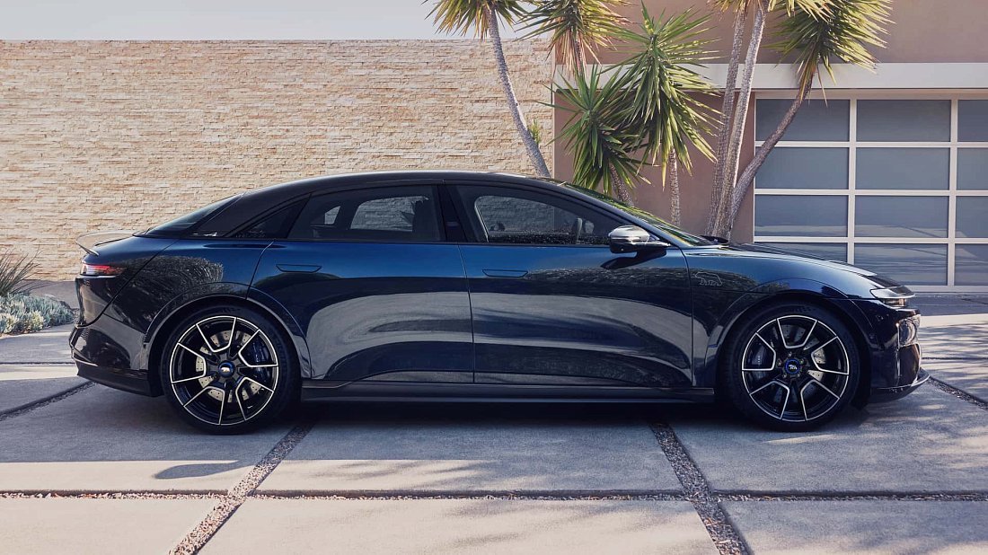 Lucid Air Sapphire (2023-…) вид сбоку, силуэт, двери, колеса, экстерьер