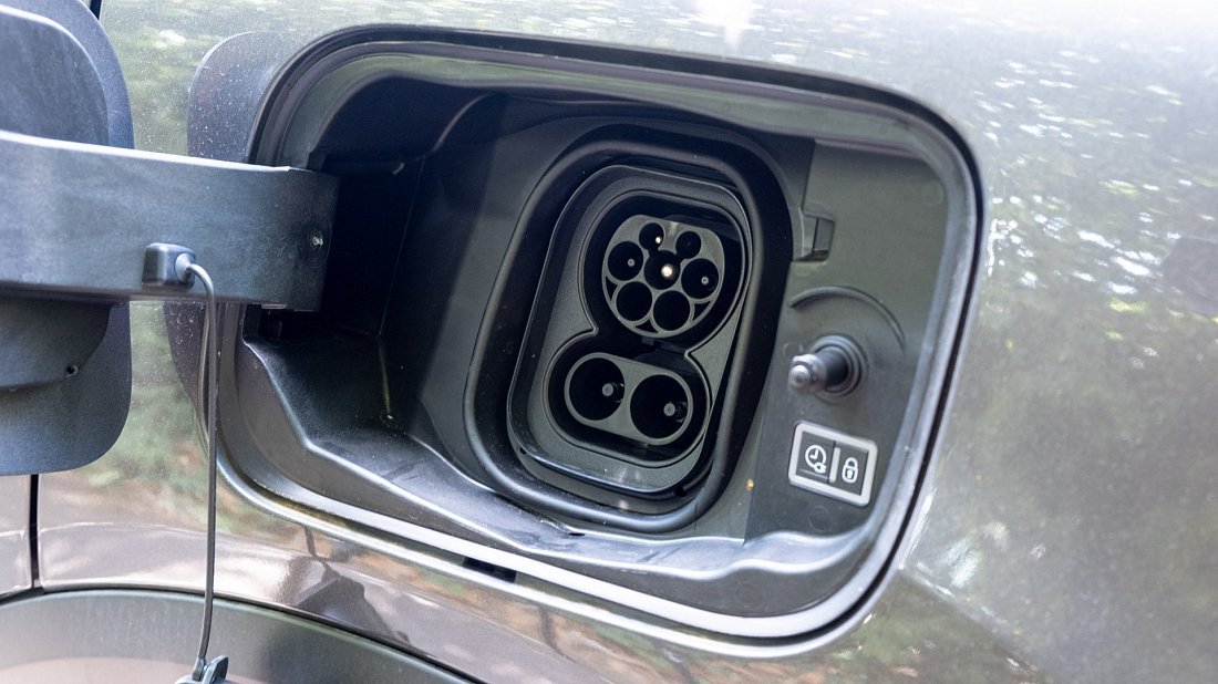Citroën e-C4 50 kWh (2020-2024) порт для зарядки (Европа), зарядка, разъем, штекер, коннектор